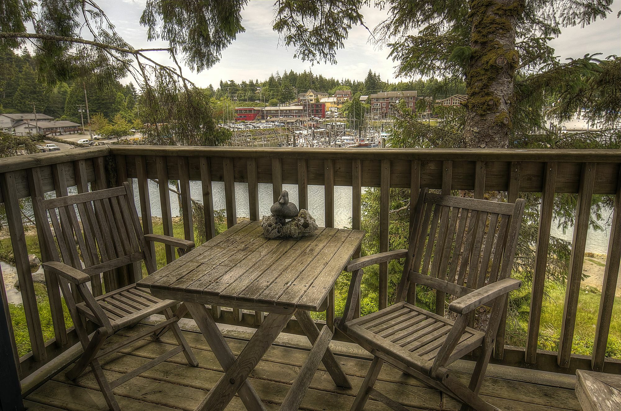 Waters Edge Shoreside Suites Ucluelet Exterior photo